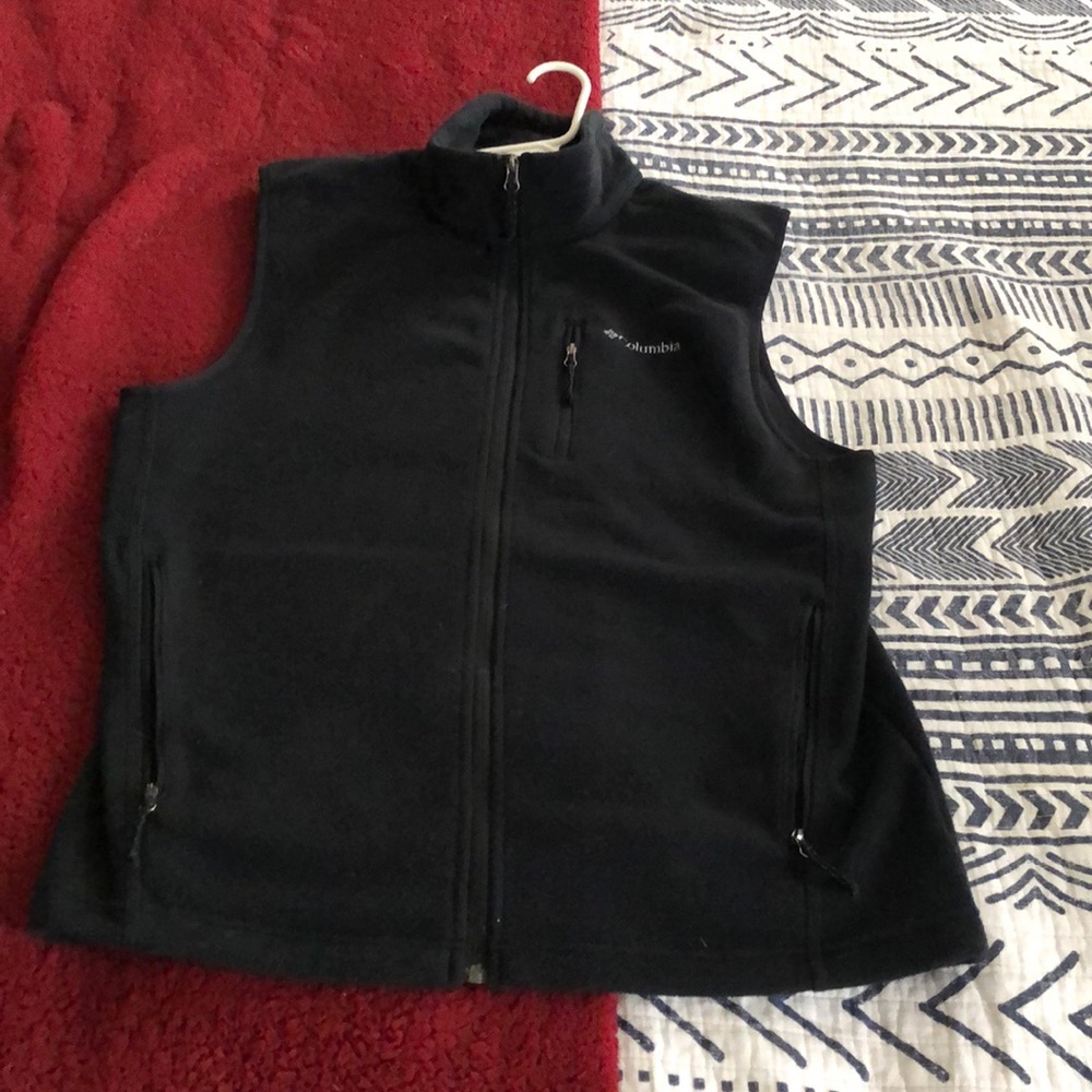 Columbia zip up vest